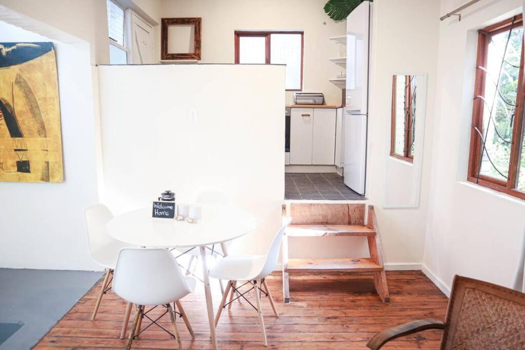 Chic In The Quarry Apartment
